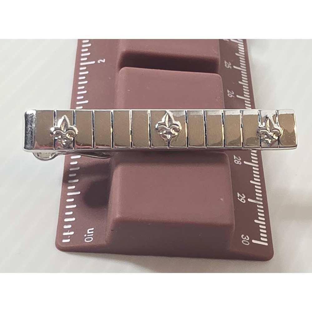 Swank Tie Clip 1.75in Silver Good Fleur de Lis Vintage Accessory